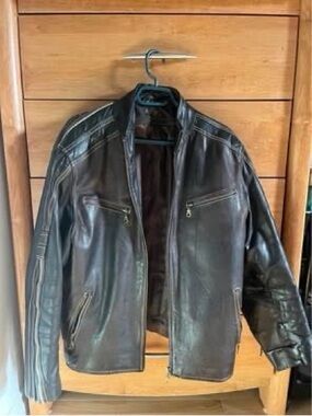 Men's Classic Black Leather Jacket